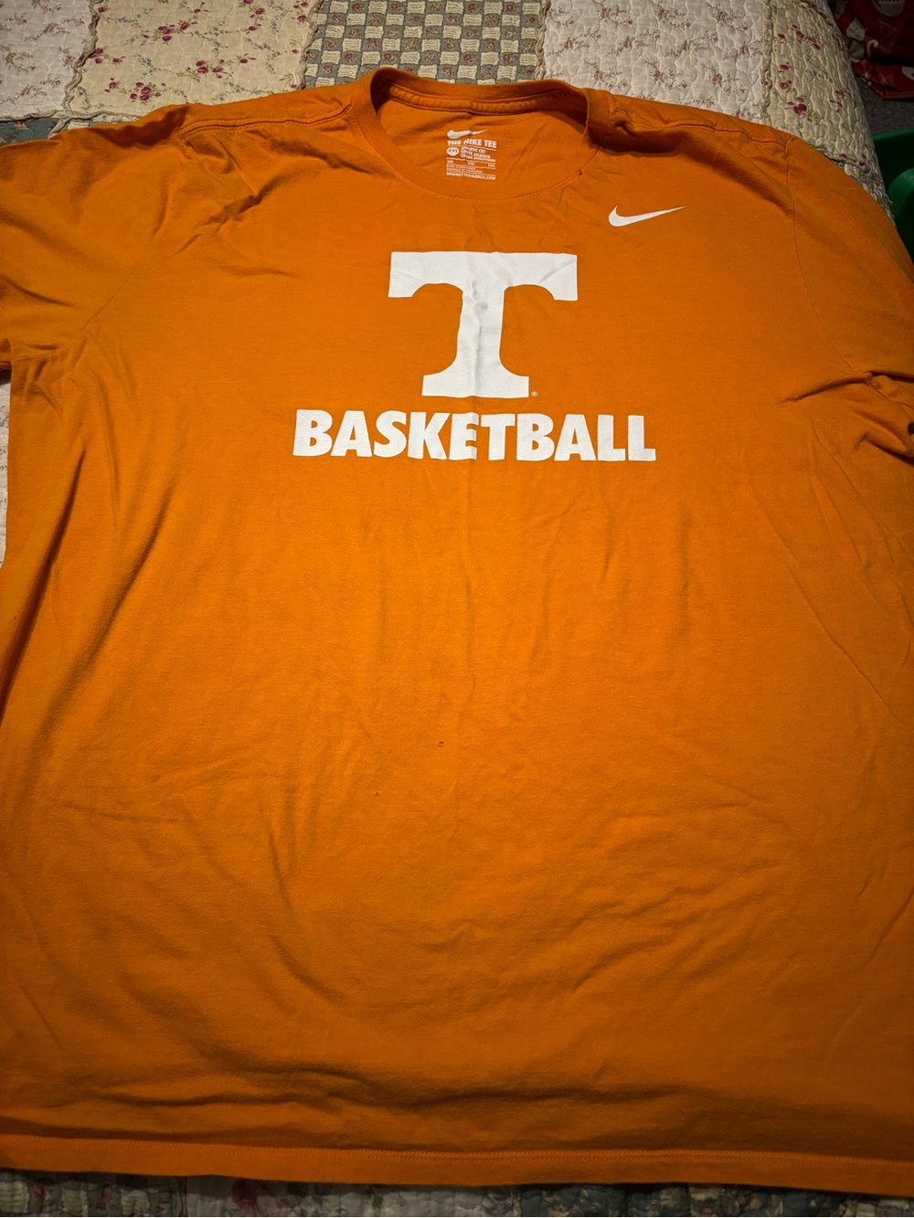 Nike  Tennessee T-shirt with Basketball Logo XXL